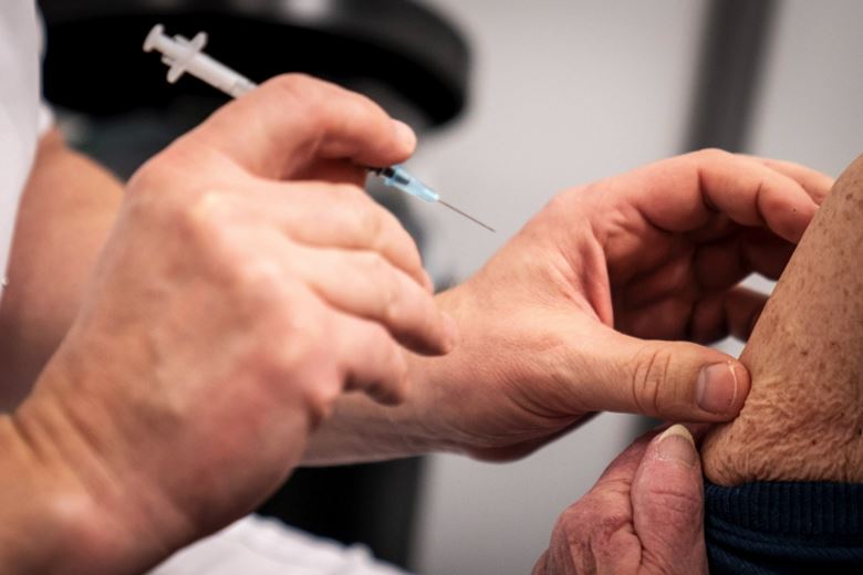 SVÆRERE AT KOMME TIL VACCINATION