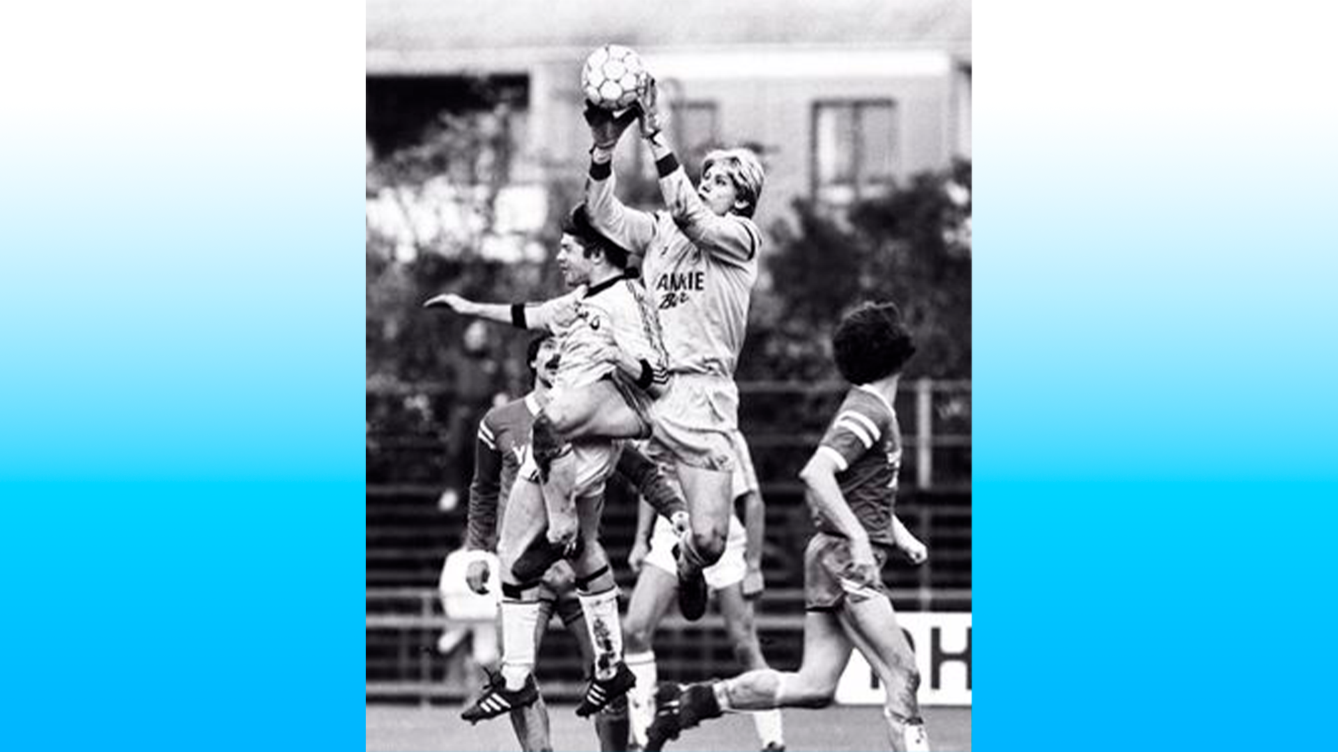 Da Schmeichel råbte sig af Mexico-holdet i ’86