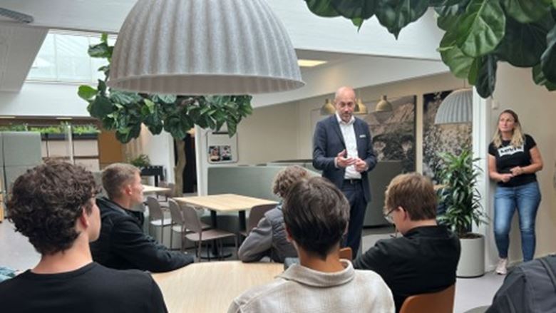 Fra tilsyn til ministerros