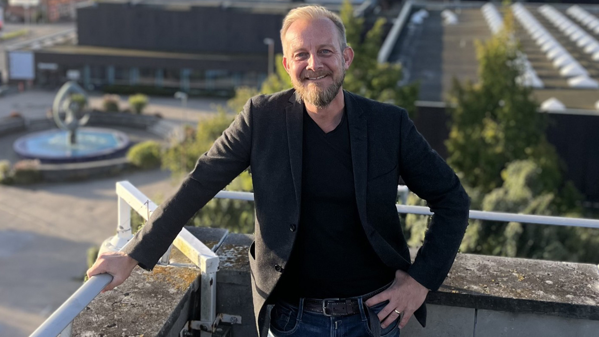 Anders Liltorp på toppen af Rådhuset