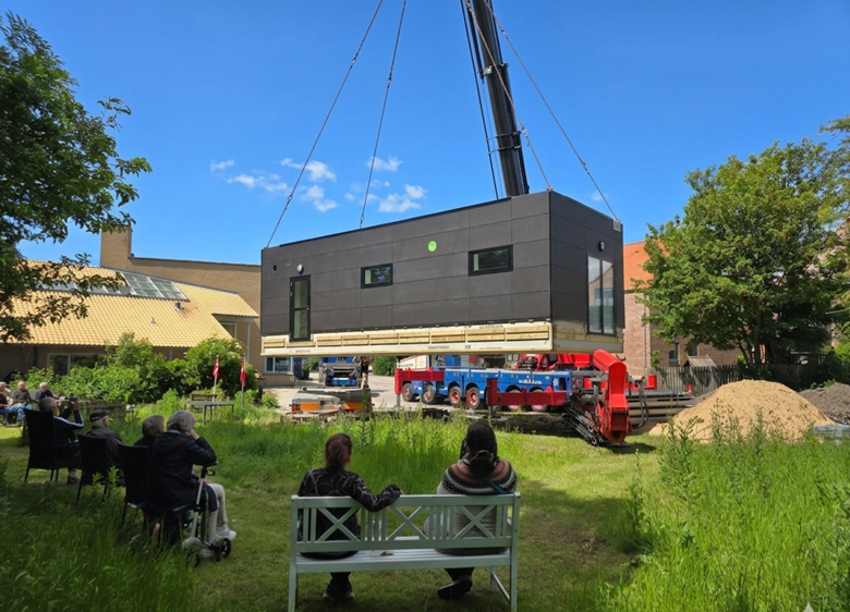 PAVILLONEN LANDER PÅ PALETTEN 